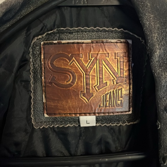 VINTAGE 90’s Distressed Leather Motorcycle Jacket - Picture 2 of 7